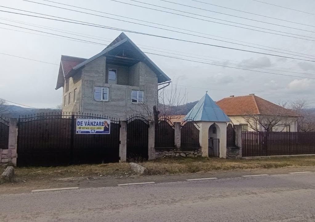 vila-de-vanzare-cu-1000-mp-teren-in-albestii-de-arges-big-4