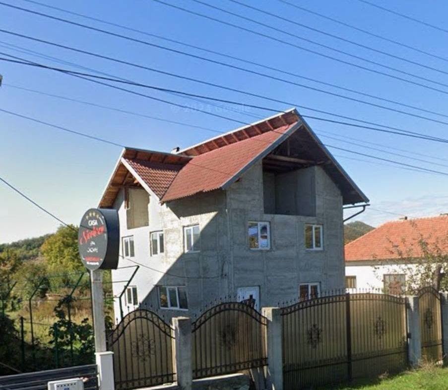 vila-de-vanzare-cu-1000-mp-teren-in-albestii-de-arges-big-1