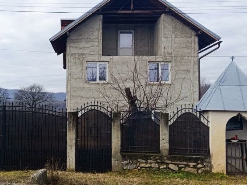 vila-de-vanzare-cu-1000-mp-teren-in-albestii-de-arges-small-2