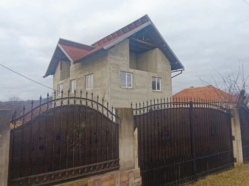 vila-de-vanzare-cu-1000-mp-teren-in-albestii-de-arges-small-3