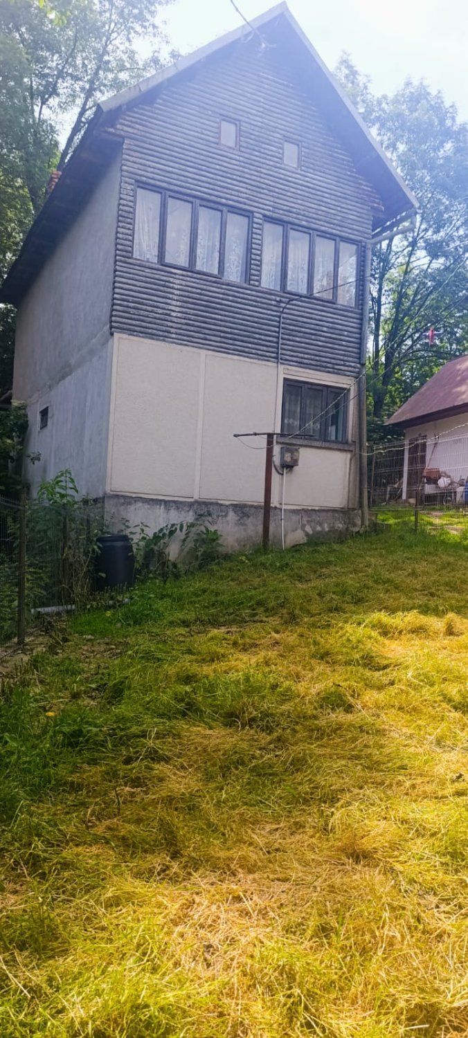 casa-de-vanzare-pe-cu-287-mp-teren-in-bradet-jud-arges-big-3