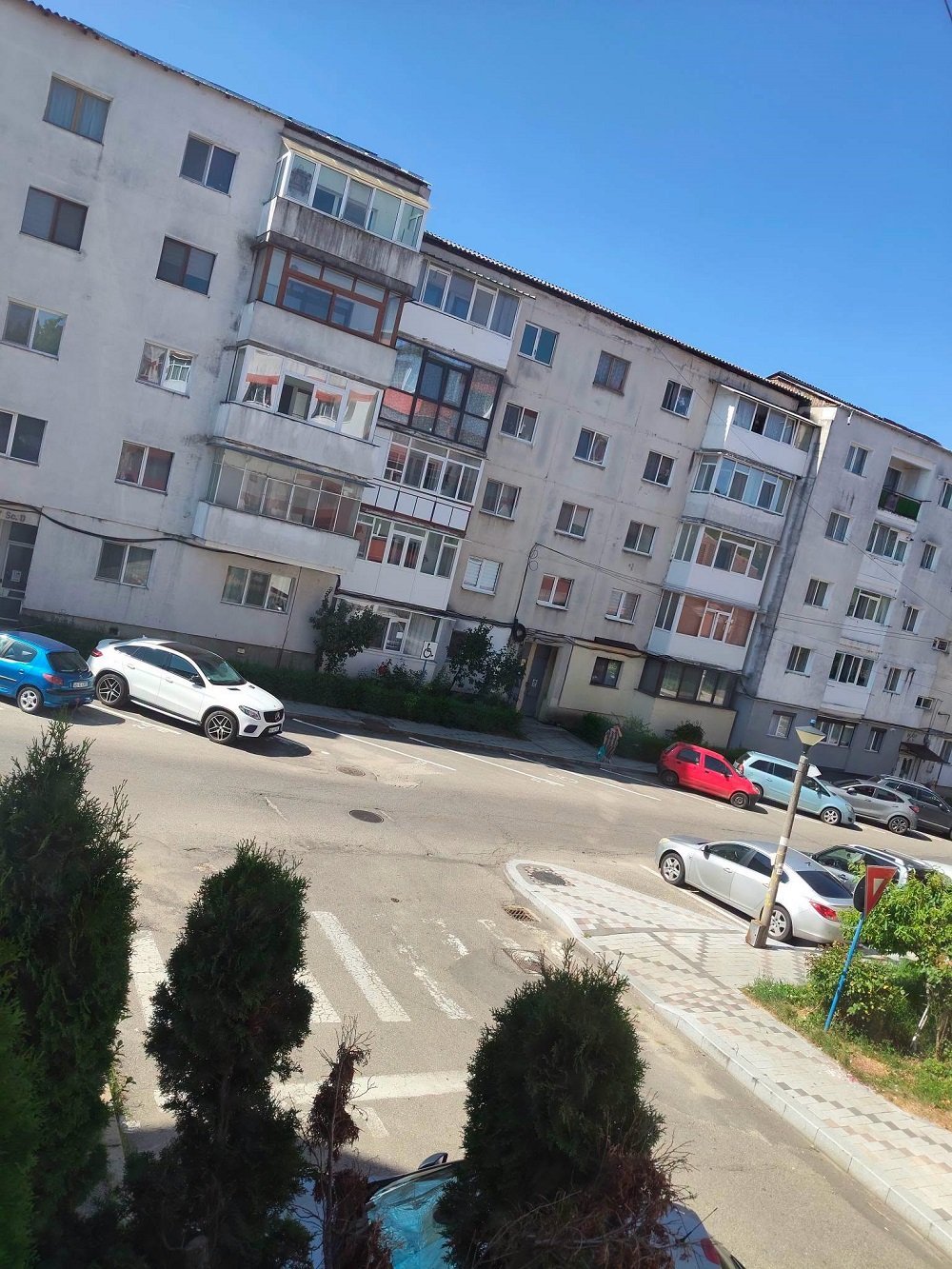apartament-de-vanzare-2-camere-curtea-de-arges-zona-episcop-nichita-big-0