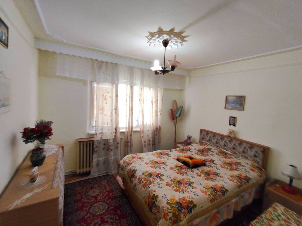 apartament-de-vanzare-2-camere-curtea-de-arges-zona-episcop-nichita-big-3