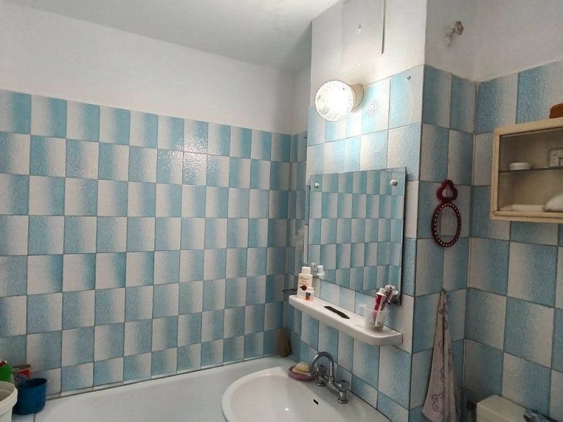 apartament-de-vanzare-2-camere-curtea-de-arges-zona-episcop-nichita-small-2