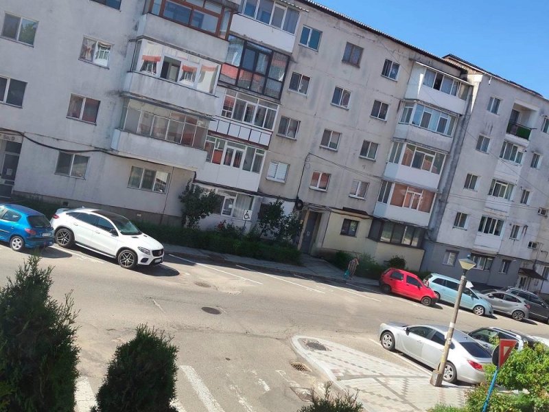 apartament-de-vanzare-2-camere-curtea-de-arges-zona-episcop-nichita