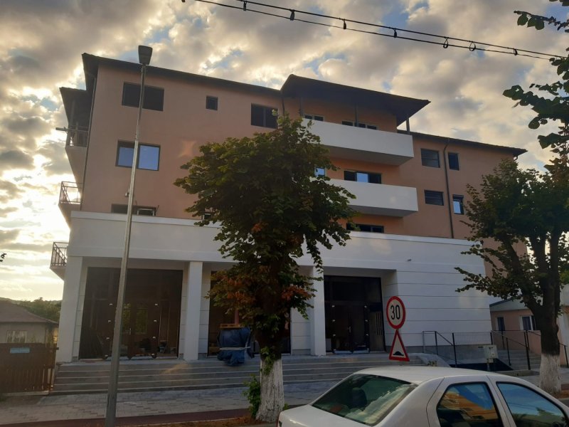 penthouse-de-vanzare-ultracentral-curtea-de-arges-small-2