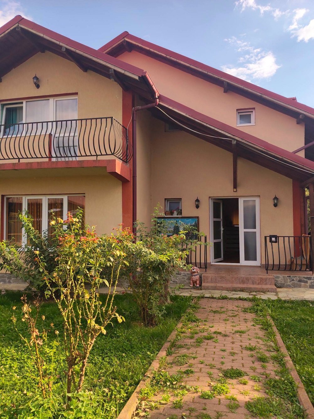 casa-de-vanzare-cu-550-mp-in-curtea-de-arges-zona-noaptes-big-2