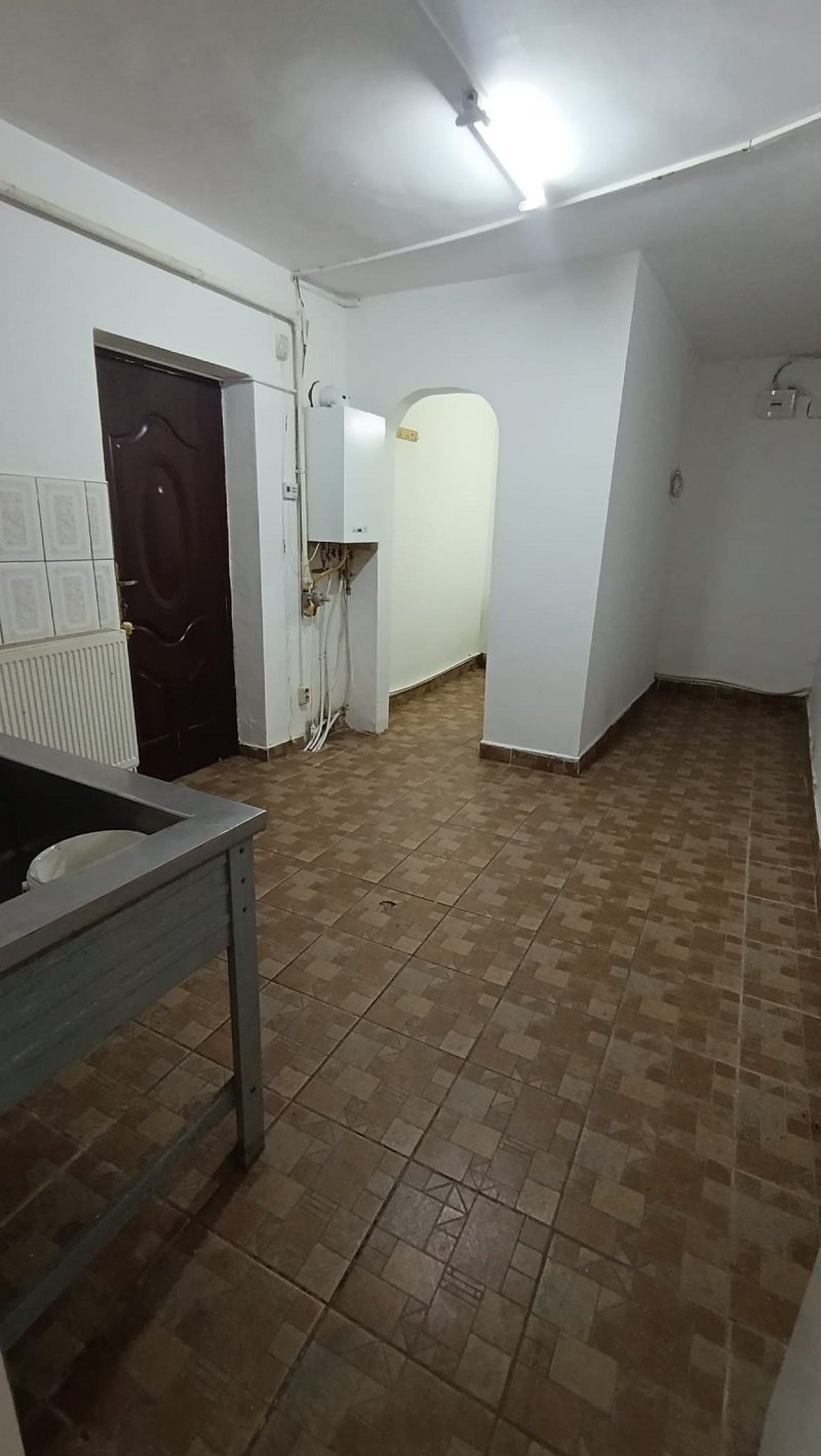 spatiu-comercial-de-vanzare-in-curtea-de-arges-big-3