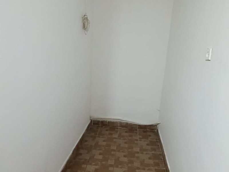 spatiu-comercial-de-vanzare-in-curtea-de-arges-small-1
