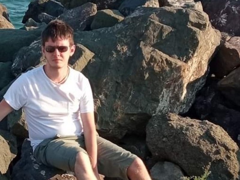 gigolo-discret-pentru-femei-constanta-small-1