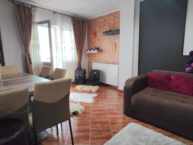 oferta-urgenta-apartament-cu-potential-exceptional-in-zona-ivancea-curtea-de-arges-small-1