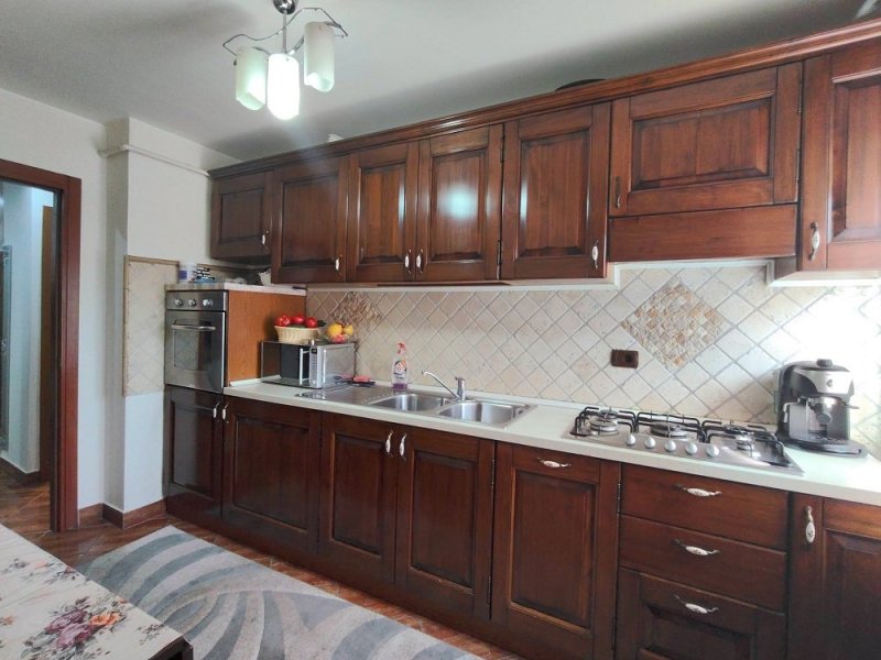 oferta-urgenta-apartament-cu-potential-exceptional-in-zona-ivancea-curtea-de-arges-small-2