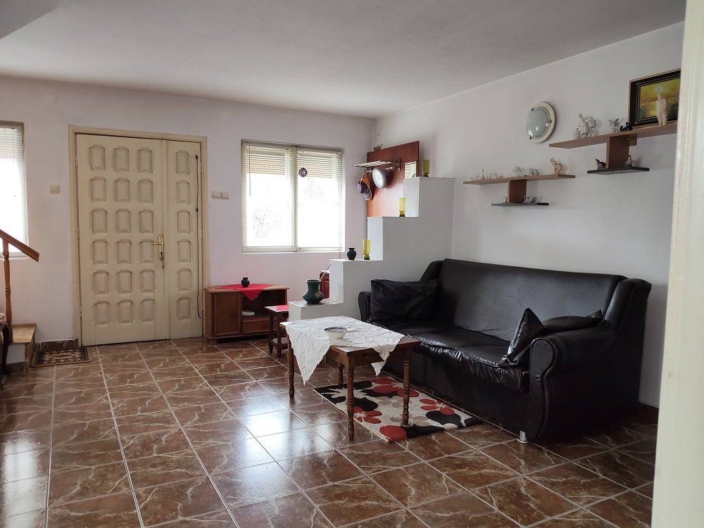 reducere-de-pret-doar-luna-aceasta-casa-de-vanzare-cu-teren-1600-mp-in-albestii-de-arges-jud-arges-big-2