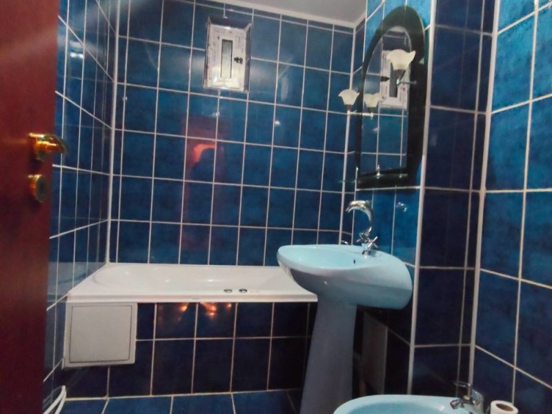 de-inchiriat-apartament-3-camere-confarg-curtea-de-arges-small-4