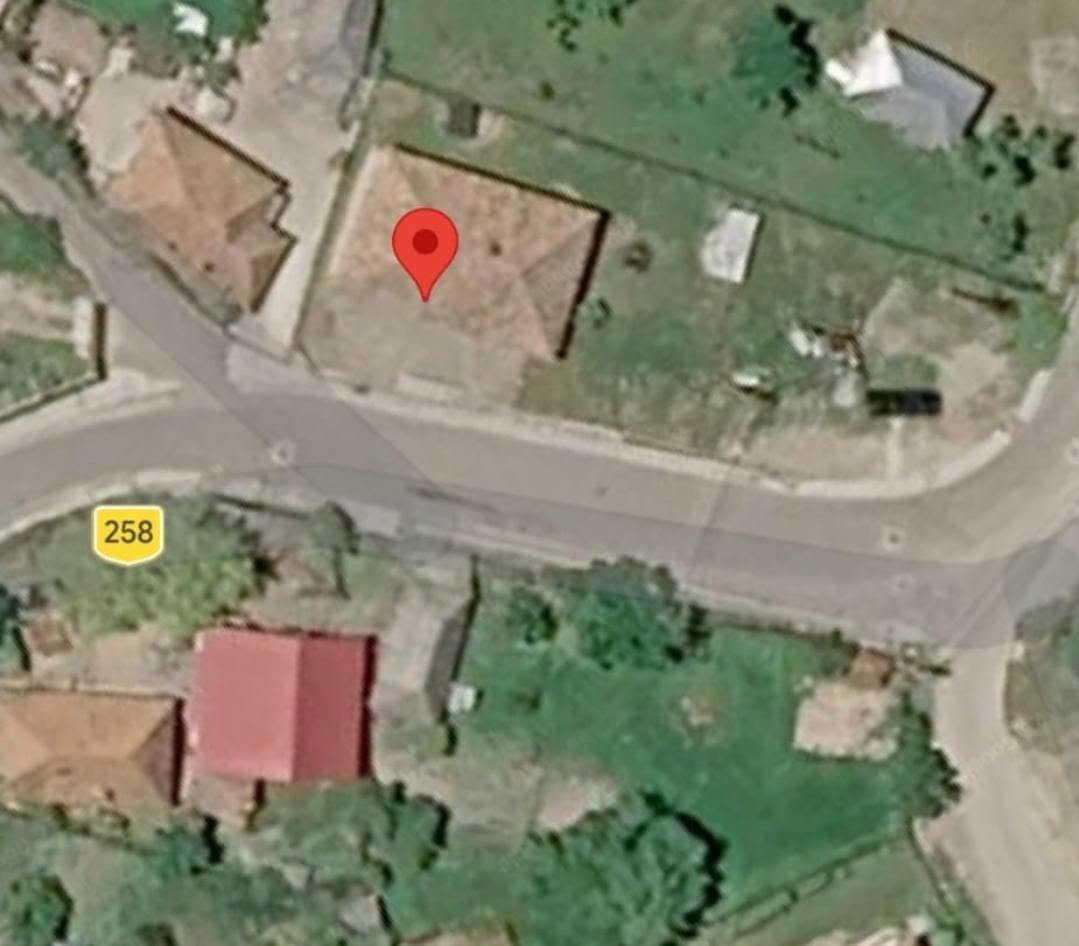 spatiu-comercial-de-inchiriat-in-centru-sat-cerbureni-com-valea-iasului-jud-arges-big-0