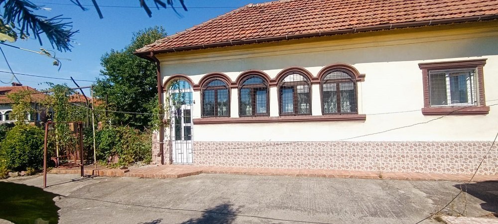 de-vanzare-casa-cu-teren-1605-mp-in-com-aninoasa-jud-arges-big-0