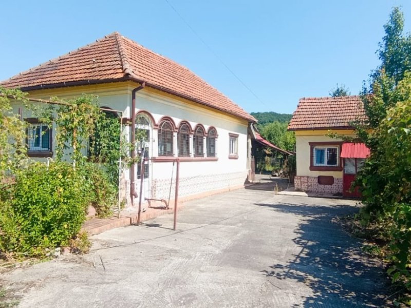 de-vanzare-casa-cu-teren-1605-mp-in-com-aninoasa-jud-arges-small-3