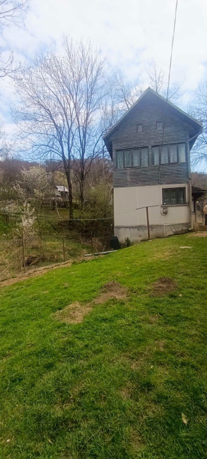 casa-de-vanzare-pe-cu-287-mp-teren-in-bradet-jud-arges-big-4