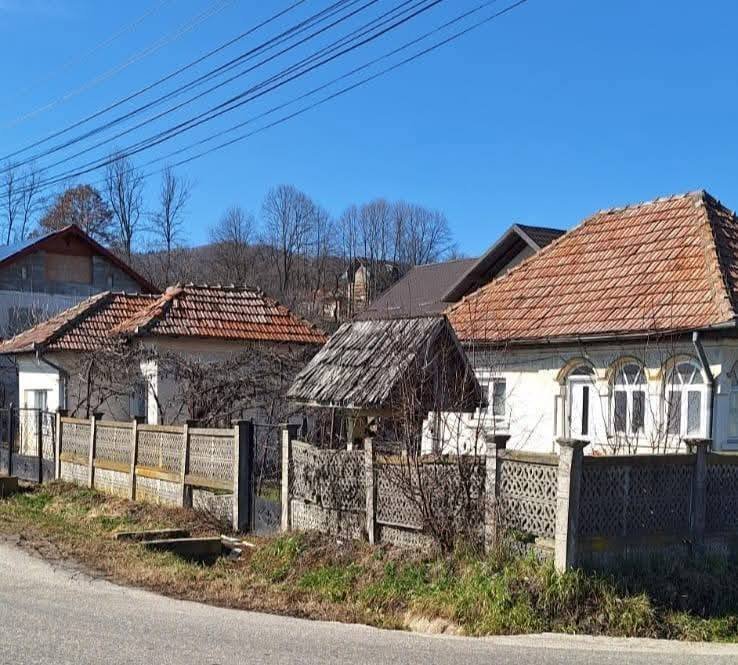 de-vanzare-2-case-in-curtea-de-arges-zona-noaptes-la-schimb-cu-apartament-big-4