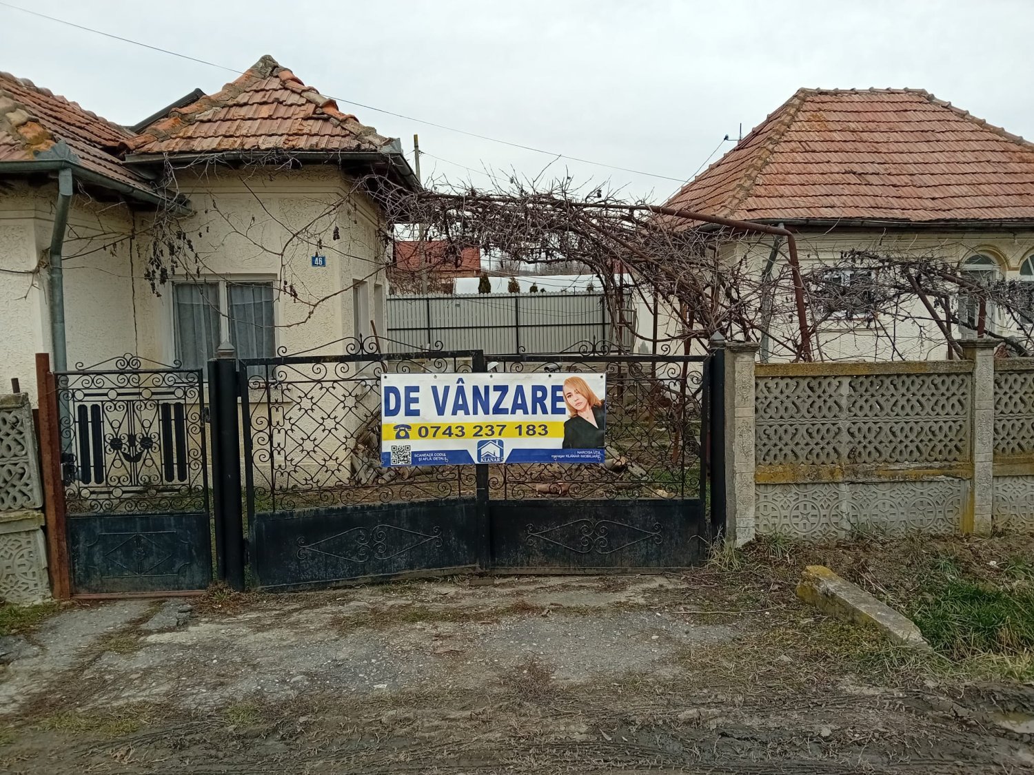 de-vanzare-2-case-in-curtea-de-arges-zona-noaptes-la-schimb-cu-apartament-big-0