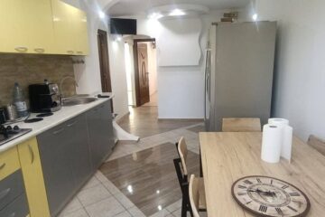 DE ÎNCHIRIAT  APARTAMENT CU 3 CAMERE  CURTEA DE ARGEȘ – ZONA IVANCEA